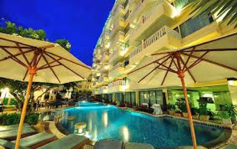 Palmyra Patong Resort Phuket - Sha Extra Plus Exterior photo